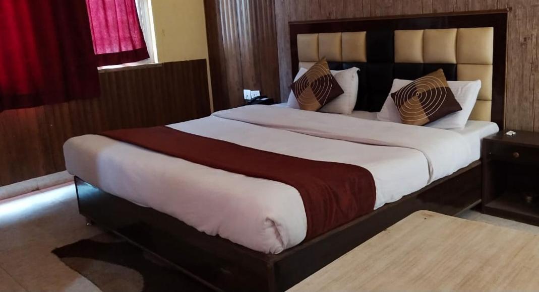 Hotel Apsara , By Soank Hospitality Haridwār Esterno foto
