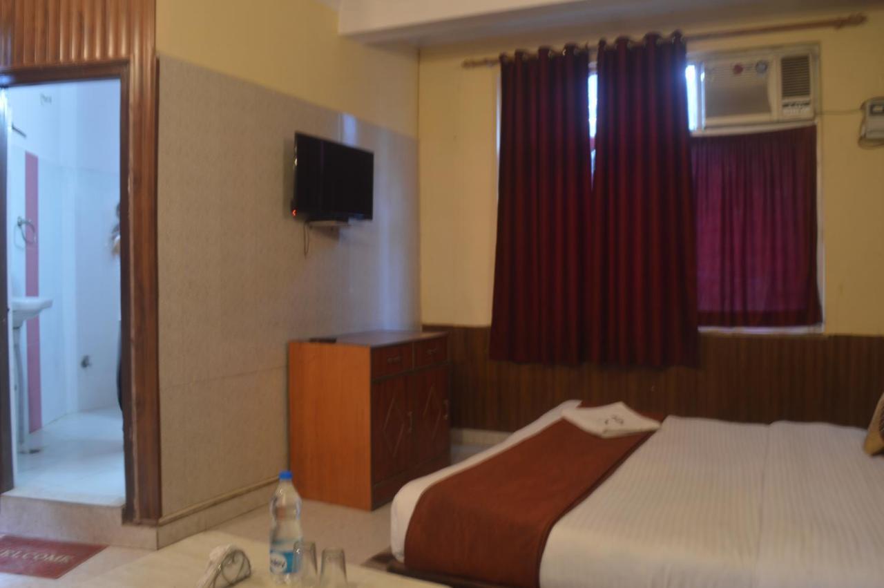 Hotel Apsara , By Soank Hospitality Haridwār Esterno foto