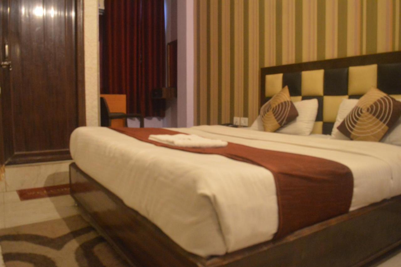 Hotel Apsara , By Soank Hospitality Haridwār Esterno foto