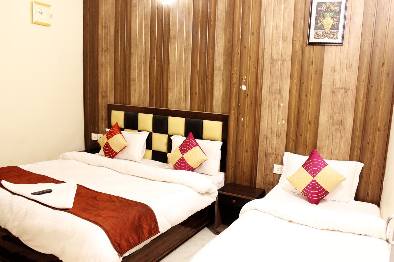 Hotel Apsara , By Soank Hospitality Haridwār Esterno foto