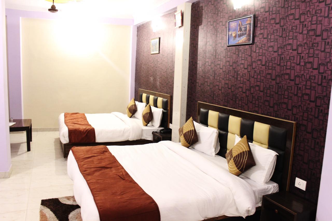 Hotel Apsara , By Soank Hospitality Haridwār Esterno foto